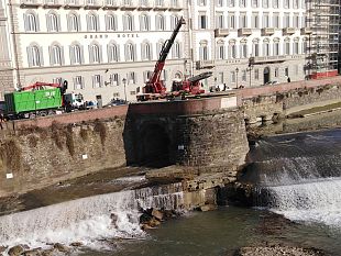 lungarno-vespucci-chiuso-fino-alle-18