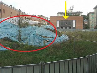 compleanno-biblioteca-luzi-firenze-porta-in-dono-un-mucchio-di-terra