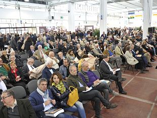 banco-popolare-ieri-a-lucca-allassemblea-al-polo-fieristico