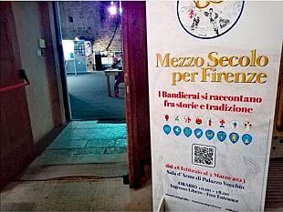 gonfalone-dargento-ai-bandierai-defli-uffizi