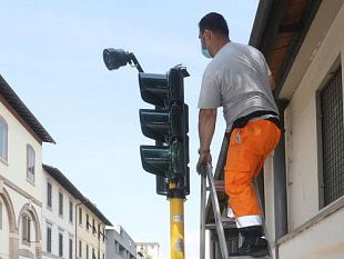 impianto-semaforico-in-viale-strozzi