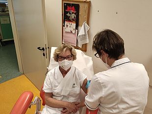 vaccini-adesioni-dei-medici-di-famiglia-oltre-il-90-per-dosi-a-over-80