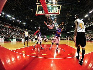 b304262323-firenze-piu-di-2000-spettatori-per-gli-harlem-globetrotters