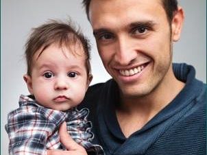 b304101815-le-cougar-nominano-i-giovani-padri-single-sexy-toy-boy-per-eccellenza