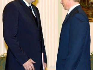 a908181746-dmitry-rogozin-in-vacanza-in-toscana