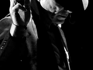 b304031137-massimo-ranieri-in-viaggio-tra-poesie-parole-e-musiche