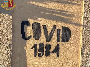 scritte-no-vax-a-firenze-denunciate-due-ragazze-di-17-anni