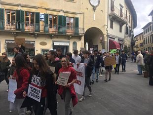 clima-gli-impegni-di-enrico-rossi-dopo-lo-sciopero-mondiale-dei-ragazzi