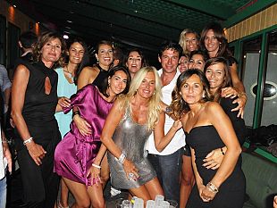 in-capannina-il-compleanno-di-demetrio-albertini