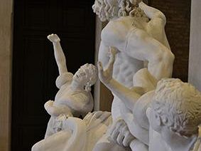 classic-prada-venezia-non-solo-biennale