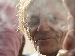 firenze-famiglia-con-3-figli-piccoli-dorme-in-auto