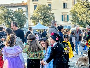 carnevale-di-viareggio-dal-1-al-21-febbraio-sfilano-i-carri