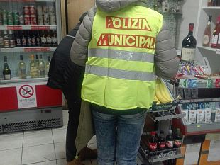 firenze-ancora-un-minimarket-multato-per-vendita-di-alcolici-fuori-orario