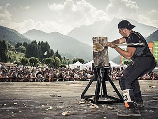 in-toscana-i-migliori-taglialegna-del-mondo