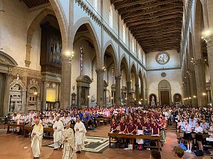 santa-croce-il-canto-di-1200-ragazzi-tedeschi