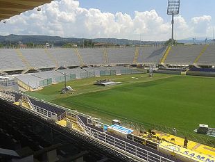 la-lega-contro-lo-stadio-alla-mercafir-insistere-per-il-restyling-del-franchi