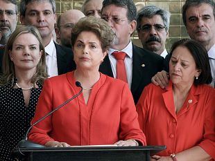 la-sesta-giornata-del-festival-dei-popoli-vede-stasera-sugli-schermi-la-prima-italiana-di-the-fourth-estate-il-documentario-sullinchiesta-del-new-york-times-sulloperato-di-trump