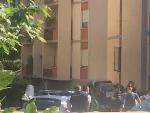 senza-patente-fugge-alla-polizia-e-causa-incidenti-intercettato-in-via-pratese