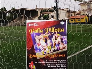 palla-pillotta-torna-il-calcio-in-costume-soft-del-galluzzo