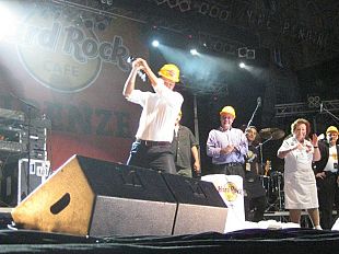 b107051223-hard-rock-40-anni-e-non-sentirli