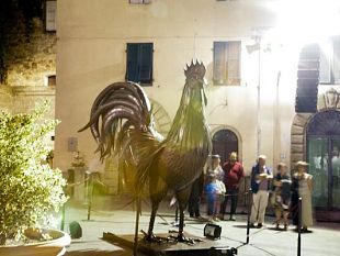 b208121921-un-percorso-di-arte-contemporanea-nel-centro-di-gaiole