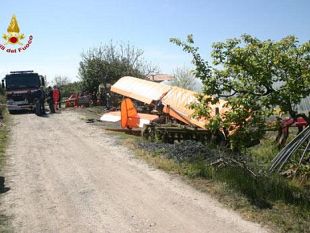 b004201414-ultraleggero-precipita-nei-pressi-di-bibbona-un-morto