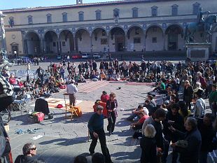 b111241527-piazza-ss-annunziata-pdl-regolamento-di-polizia-urbano-abrogato