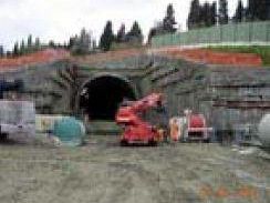 a803061016-terremoto-lievi-scosse-nella-notte-nel-mugello-br-e-le-gallerie-della-tav