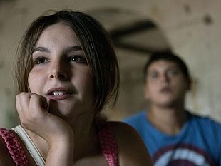 b310122227-l-intervallo-viaggio-nella-periferia-violenta-di-napoli