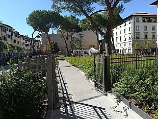 mercato-dei-fiori-settimanale-in-piazza-dei-ciompi