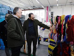 coronavirus-il-distretto-tessile-pratese-riprende-lattivita