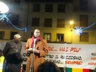 b212131939-in-piazza-dalmazia-firenze-celebra-il-ricordo-di-mor-e-modou