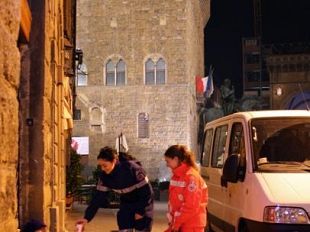 b210021359-cri-firenze-unita-di-strada-per-l-assistenza-dei-senza-fissa-dimora
