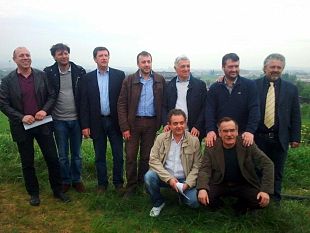 b104231935-sesto-fiorentino-sopralluogo-degli-amministratori-contro-la-pista-parallela