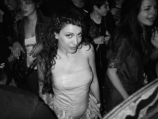 b012161549-syria-a-firenze-in-versione-dj