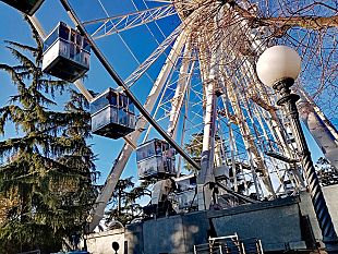 ruota-panoramica-fissa-a-firenze-il-pd-tira-dritto
