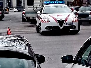 senza-assicurazione-con-la-droga-in-macchina-arrestato