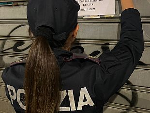 unaltra-lite-tra-clienti-in-un-bar-del-centro