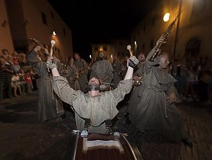 fine-settimana-di-feste-medievali-cucina-toscana-e-in-forno