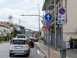 via-dei-cappuccini-a-empoli-occhio-al-semaforo