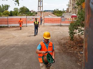 ex-lupi-di-toscana-stamani-la-demolizione-del-serbatoio-pensile