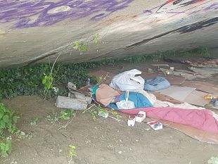 degrado-e-sporcizia-in-lungarno-pecori-giraldi