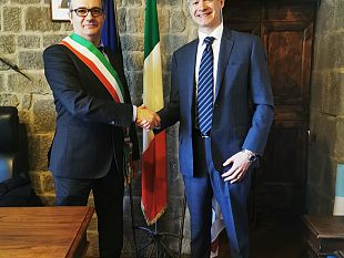 il-console-generale-degli-stati-uniti-in-visita-a-cortona