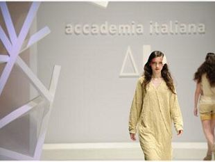 spazio-alla-creativita-al-talents-2019-fashion-show-di-accademia-italiana-arte-moda-design-di-firenze