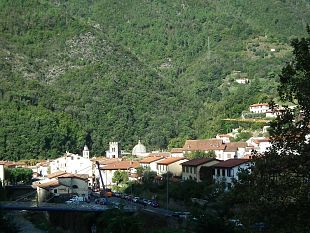a-seravezza-non-finisce-il-mare