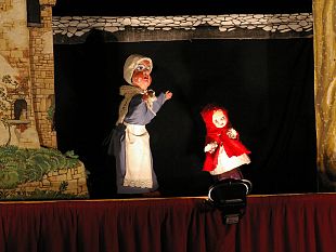 cappuccetto-rosso-al-teatro-puccini