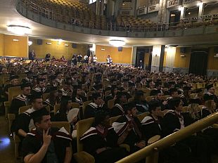 graduation-day-european-school-of-economics-allodeon