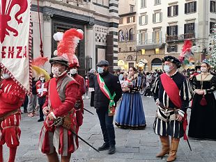la-festa-degli-omaggi-del-calcio-storico-fiorentino