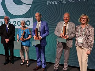 unifi-riconoscimento-internazionale-per-mauro-agnoletti