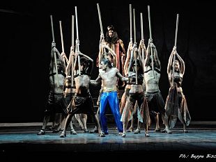 b307311659-a-bolgheri-musical-siddharta-ispirato-al-piccolo-budda-di-bertolucci